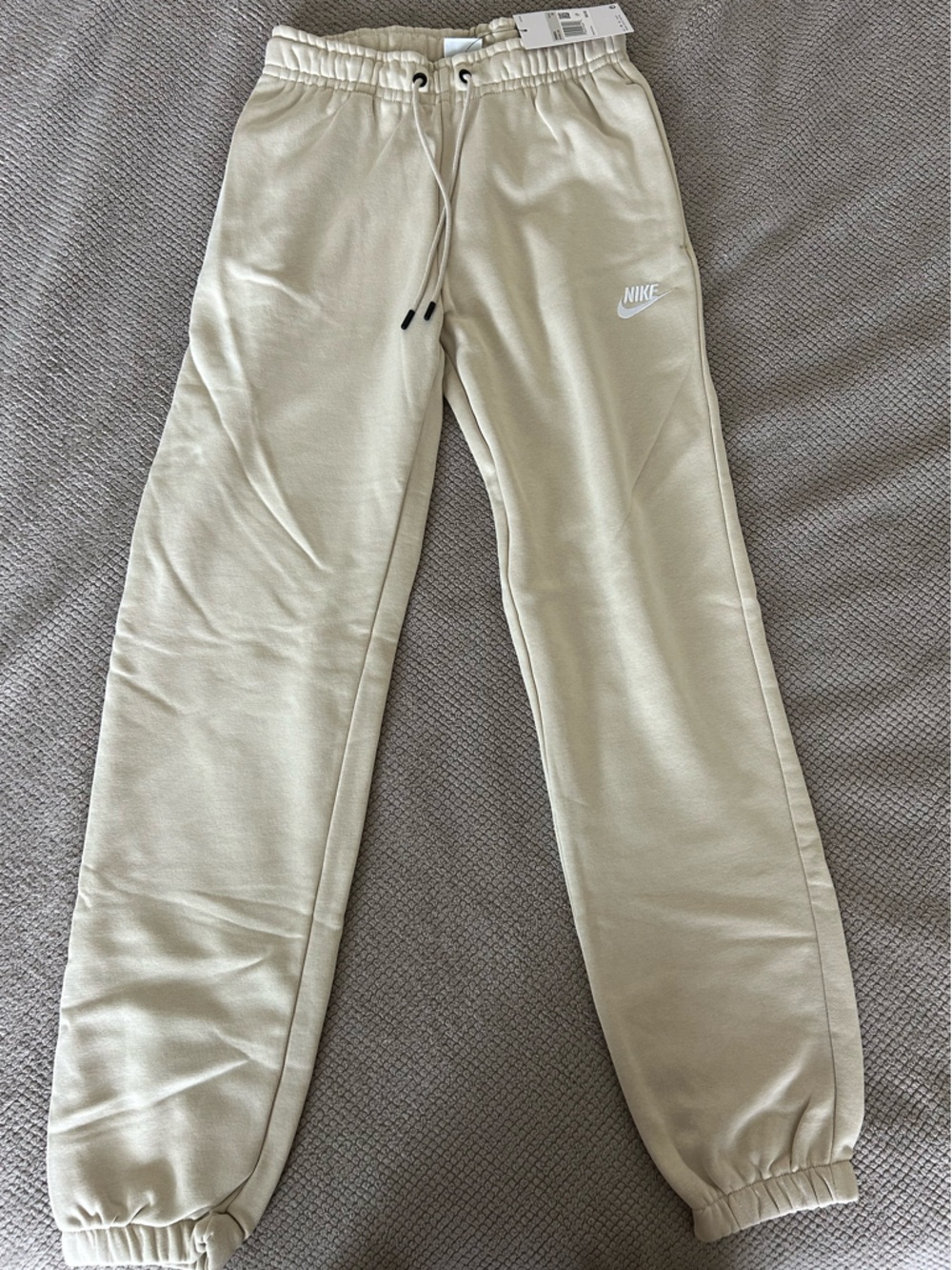 Nike Women's Jogger Sweatpants in Light Beige